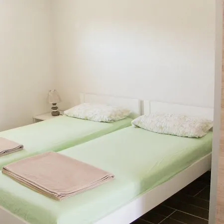 Apartman Marieta *